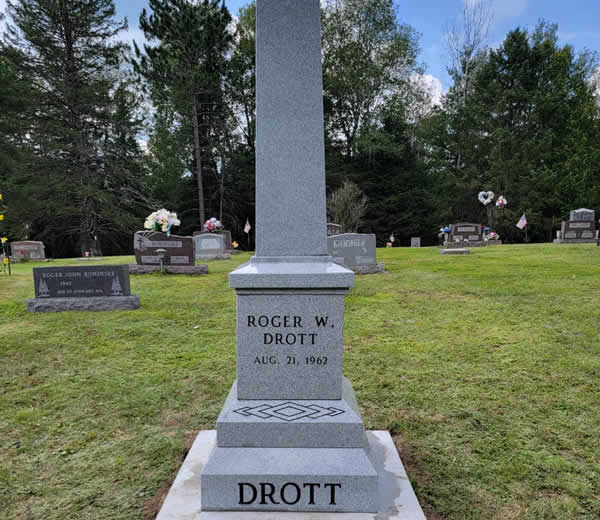 Find a Monument Company near me