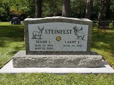 Monument Maker - Gravestone